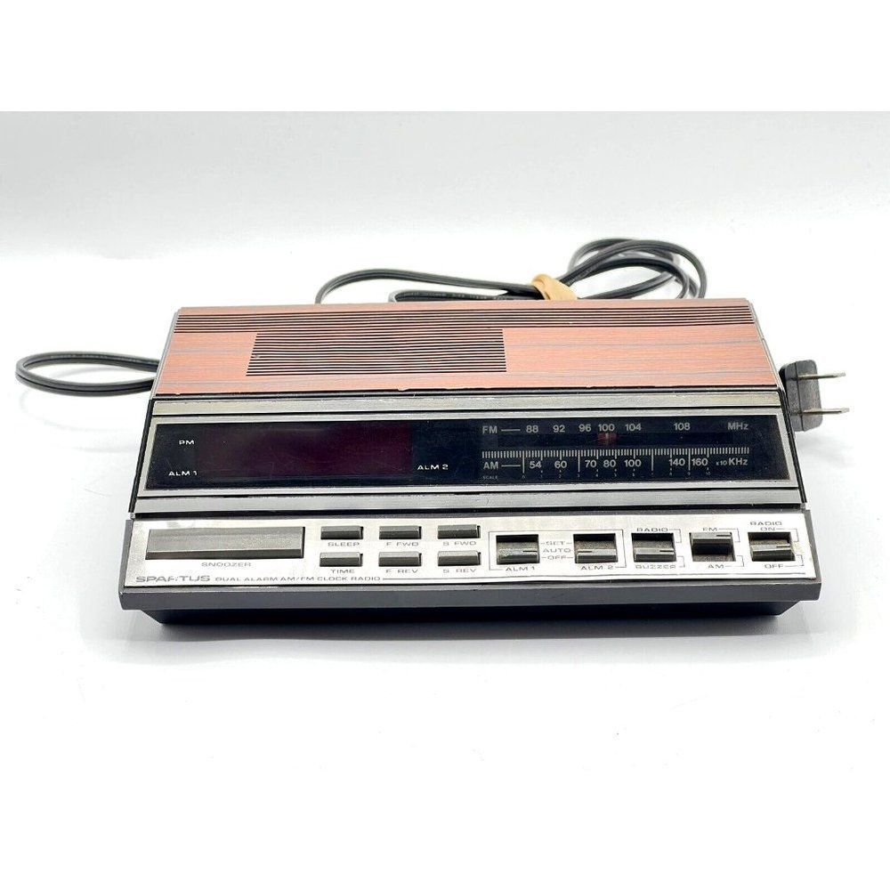 Vintage Spartus 0108-61 Dual Alarm Clock Radio Mode Music Dial Manual Wood Grain